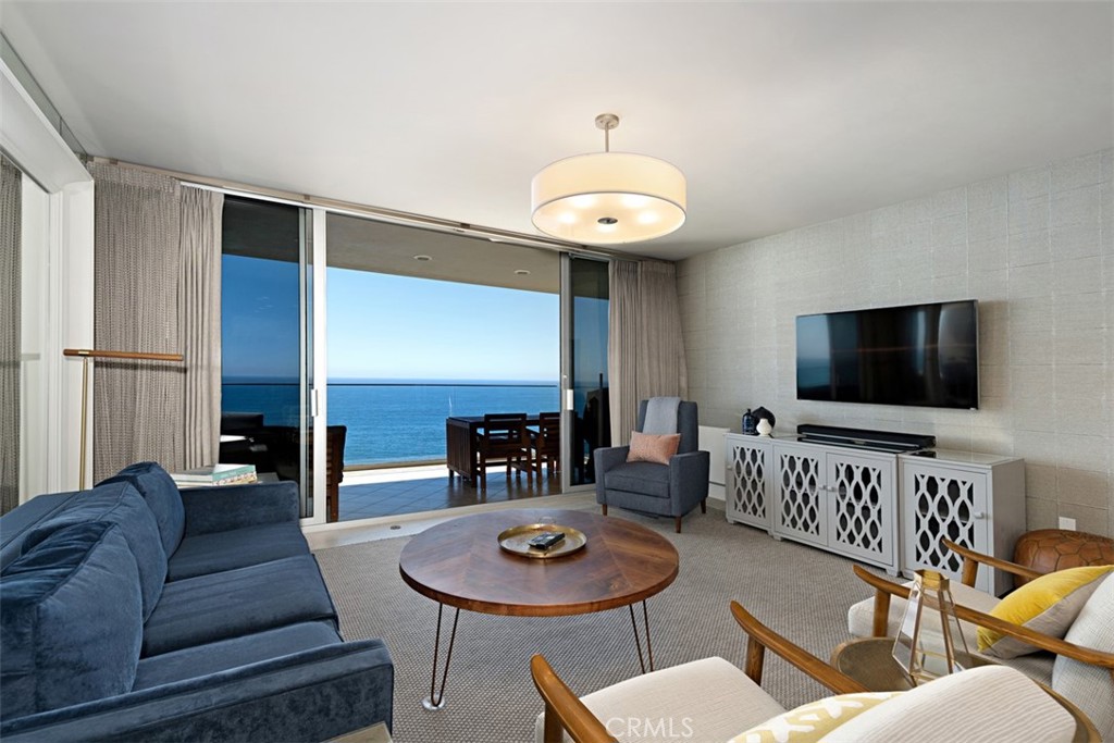 31755 Coast 403, Laguna Beach CA 92651 - photo 7