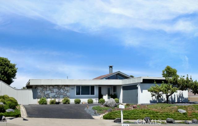 Beautifully remodeled Mid-Century Modern in Temple Hills - 3178 Alta Laguna Boulevard, Laguna Beach CA 92651 - photo 1