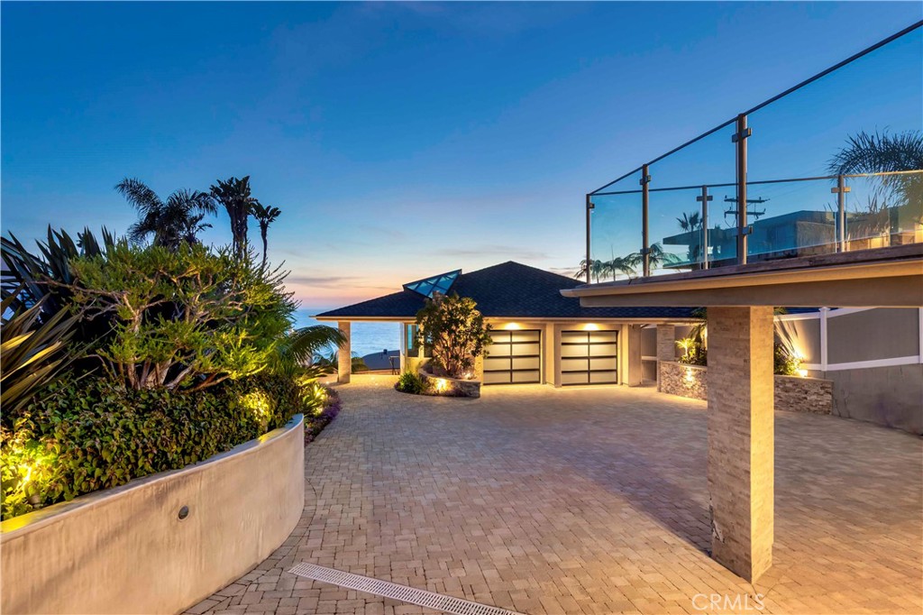 PRIVATE DRIVE. - 31791 Coast, Laguna Beach CA 92651 - photo 11