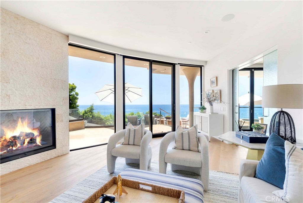LOWERR LOUNGE - 31791 Coast, Laguna Beach CA 92651 - photo 38