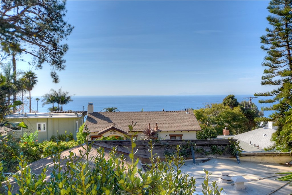 Pacific Ocean, Catalina Island and sunset views from living room and dining area. - 31831 Sunset Avenue, Laguna Beach CA 92651 - photo 1