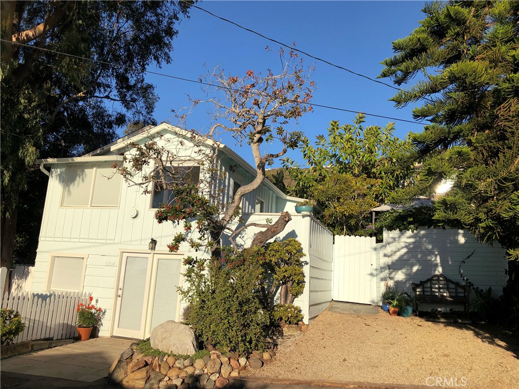 31834 Hedge Lane, Laguna Beach CA 92651 - photo 1