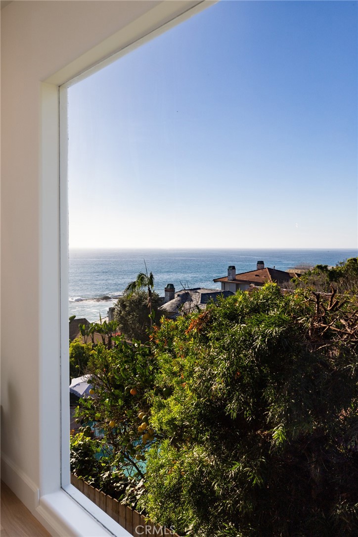31867 Circle Drive, Laguna Beach CA 92651 - photo 21