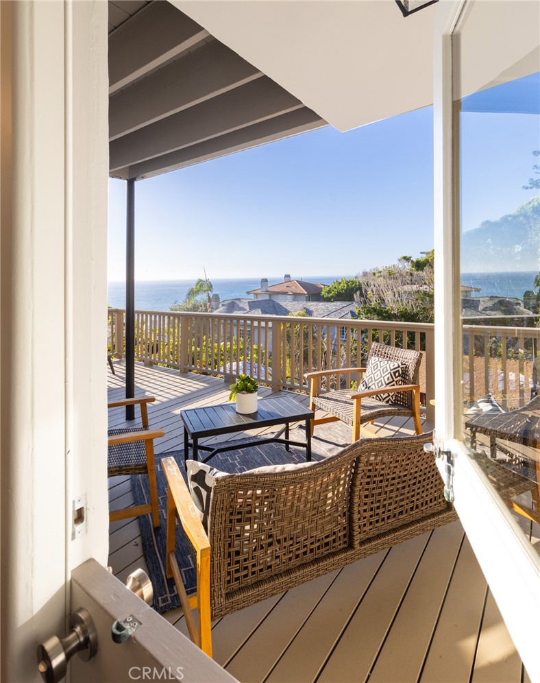 31867 Circle Drive, Laguna Beach CA 92651 - photo 33