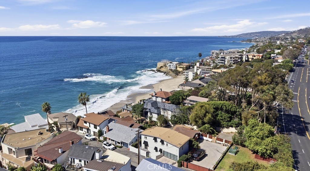 31867 Circle Drive, Laguna Beach CA 92651 - photo 38