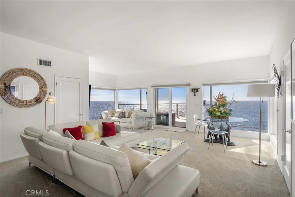 31877 Circle Drive, Laguna Beach CA 92651 - photo 12