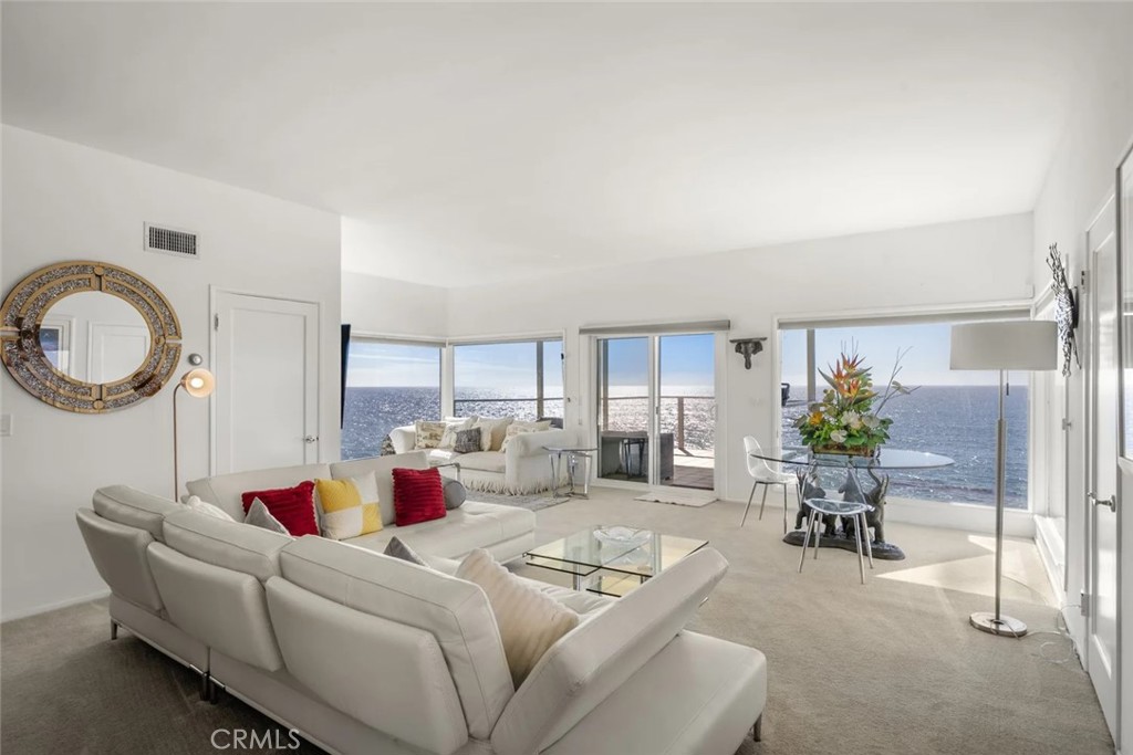 31877 Circle Drive, Laguna Beach CA 92651 - photo 15