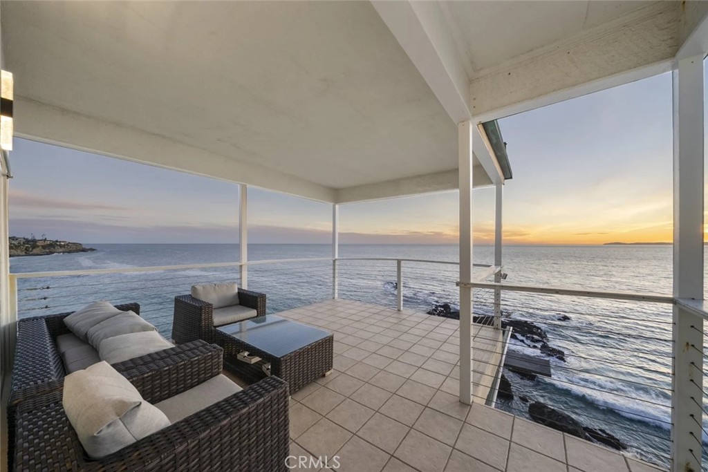 31877 Circle Drive, Laguna Beach CA 92651 - photo 22