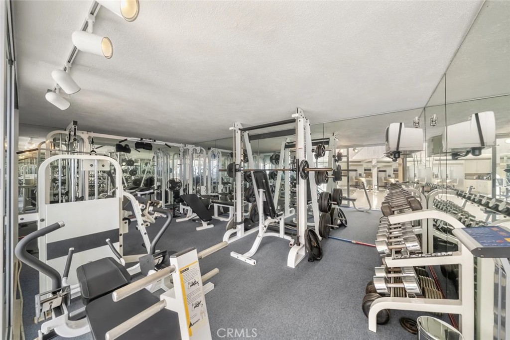 31877 Circle Drive, Laguna Beach CA 92651 - photo 38