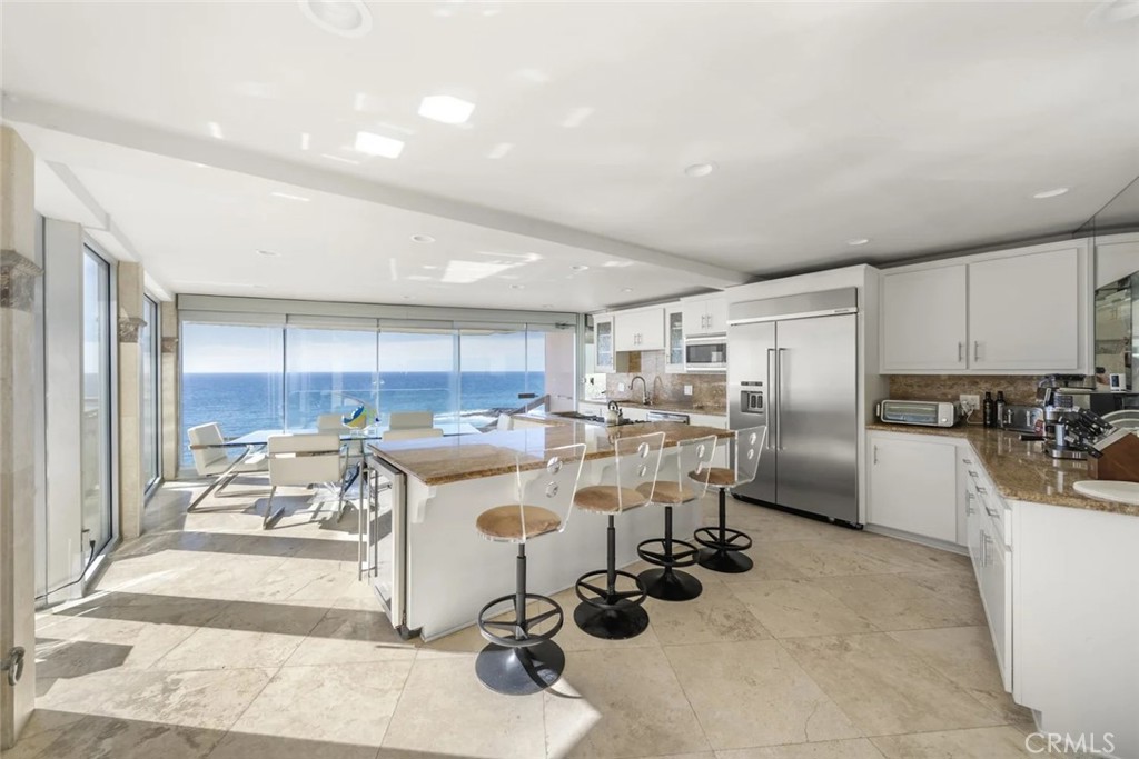 31877 Circle Drive, Laguna Beach CA 92651 - photo 39