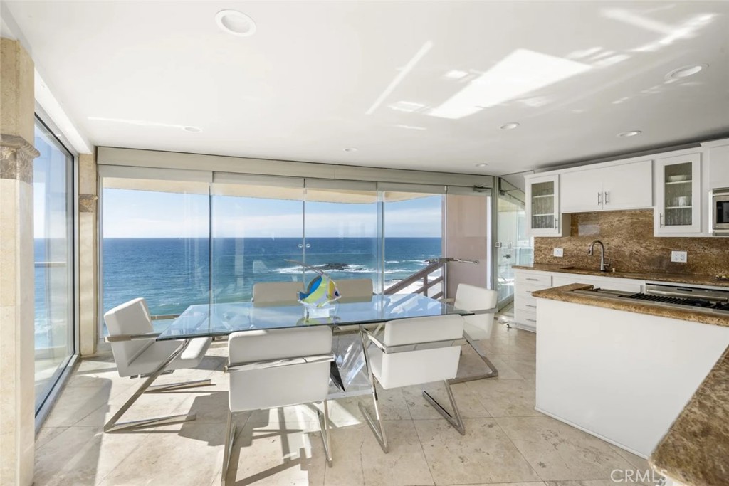 31877 Circle Drive, Laguna Beach CA 92651 - photo 40