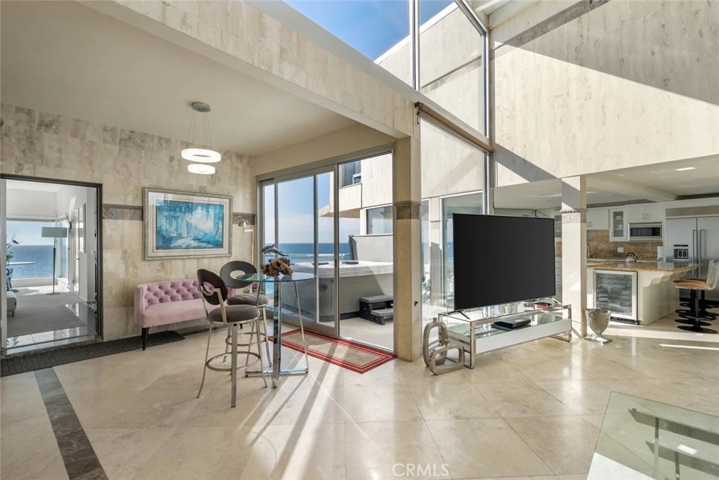 31877 Circle Drive, Laguna Beach CA 92651 - photo 54