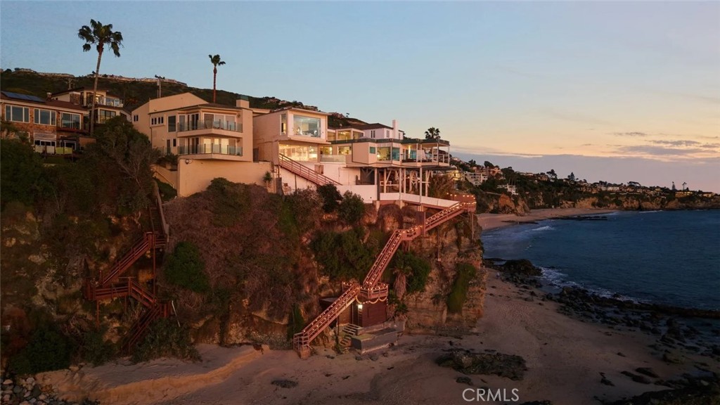 31877 Circle Drive, Laguna Beach CA 92651 - photo 73
