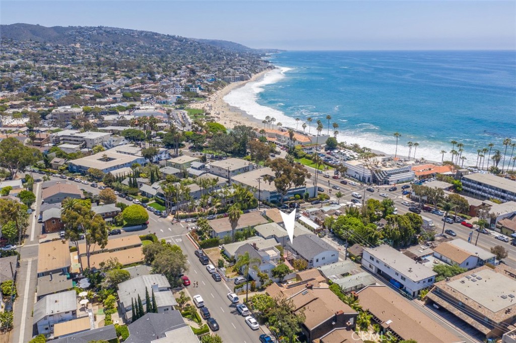 319 Cypress Drive D, Laguna Beach CA 92651 - photo 1