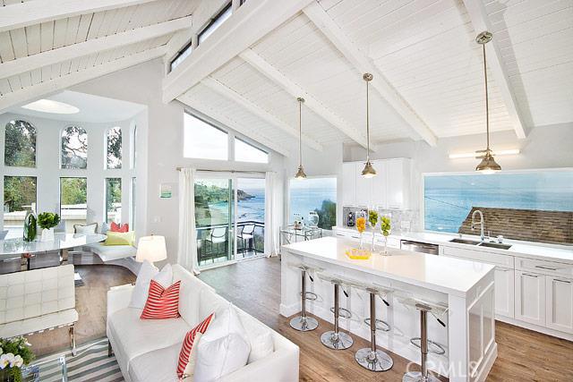 Spectacular WHITE WATER OCEAN VIEW. Fully remodeled in 2015. All new furniture and furnishings - 31902 Circle Drive, Laguna Beach CA 92651 - photo 1