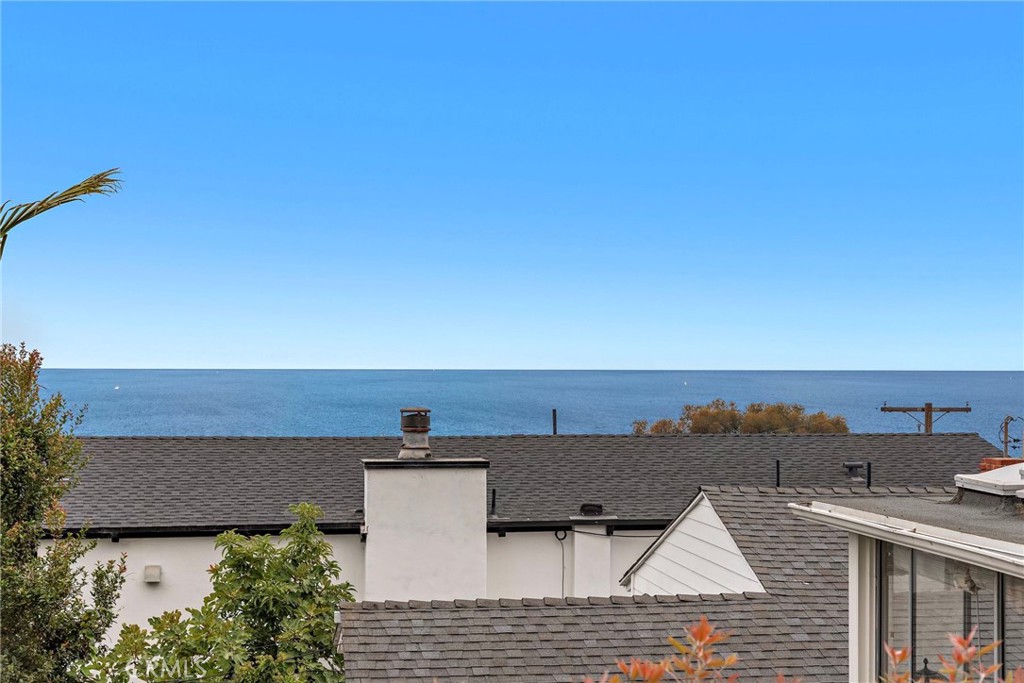 31907 Crestwood Place, Laguna Beach CA 92651 - photo 3
