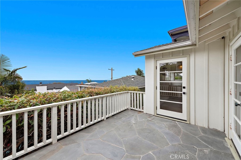 31907 Crestwood Place, Laguna Beach CA 92651 - photo 4