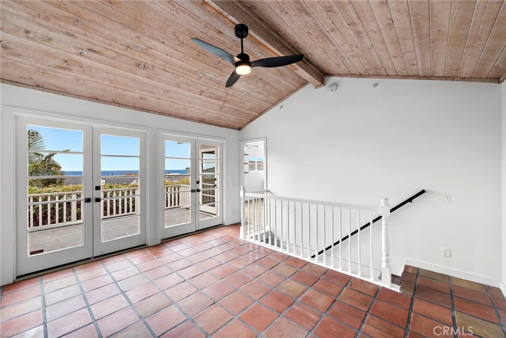 31907 Crestwood Place, Laguna Beach CA 92651 - photo 12