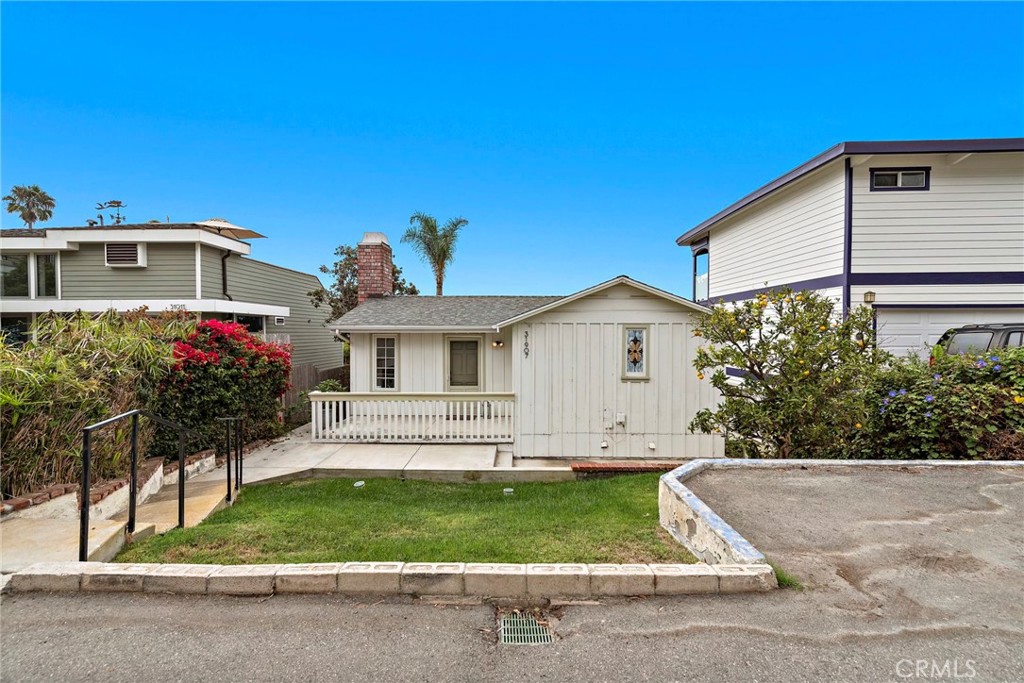 31907 Crestwood Place, Laguna Beach CA 92651 - photo 25