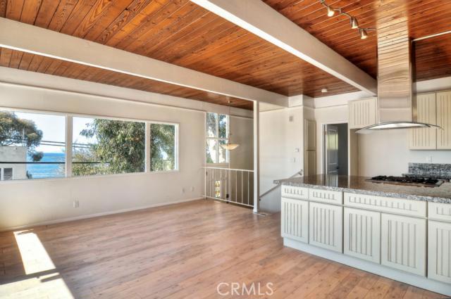 Completely re-modled kitchen and family room with granite countertops and eucalyptus wood floor! - 31915 9th Avenue, Laguna Beach CA 92651 - photo 1