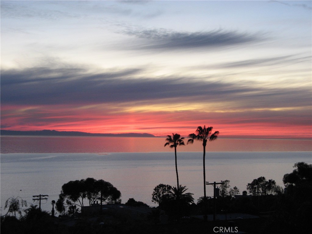 31943 Crestwood Place, Laguna Beach CA 92651 - photo 1