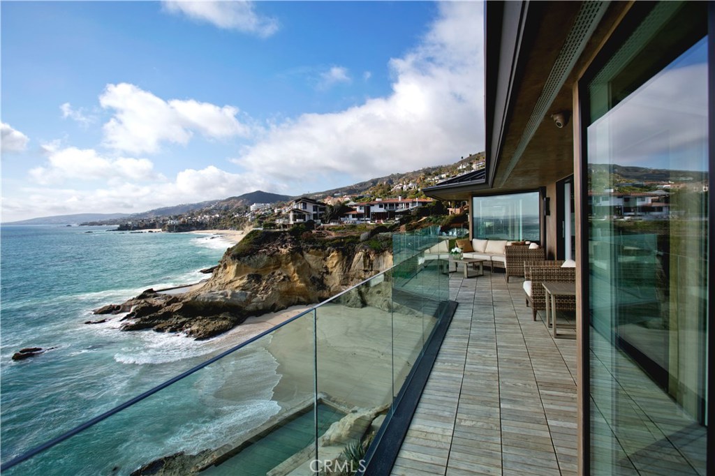 32 N La Senda Drive, Laguna Beach CA 92651 - photo 1