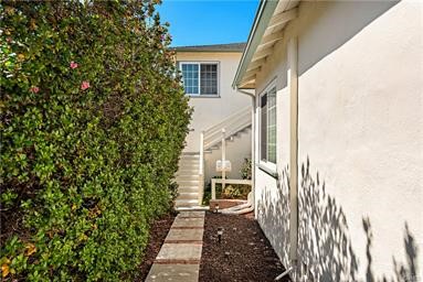 320 1/2 Myrtle Street, Laguna Beach CA 92651 - photo 3