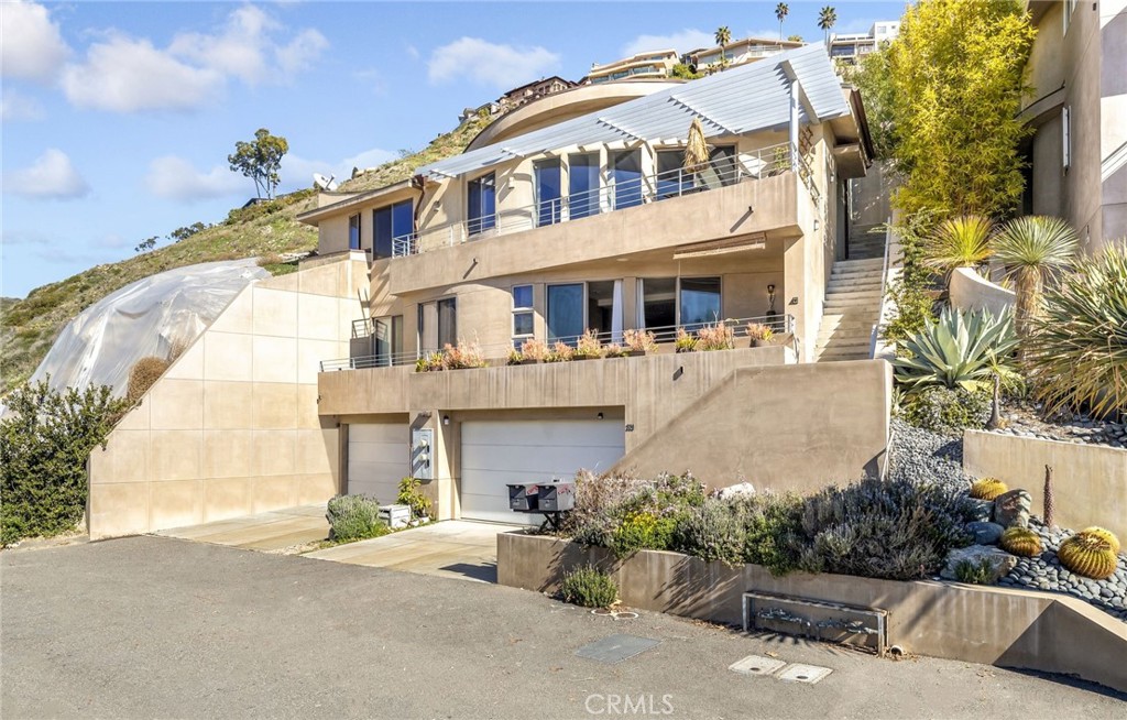 320 Loma Terrace B, Laguna Beach CA 92651 - photo 1