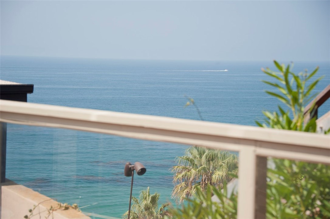32009 Coast, Laguna Beach CA 92651 - photo 1