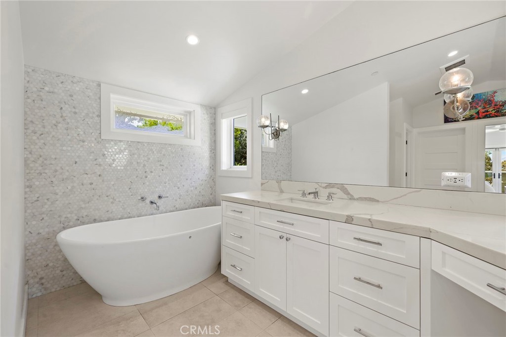 3203 Tyrol Drive, Laguna Beach CA 92651 - photo 26
