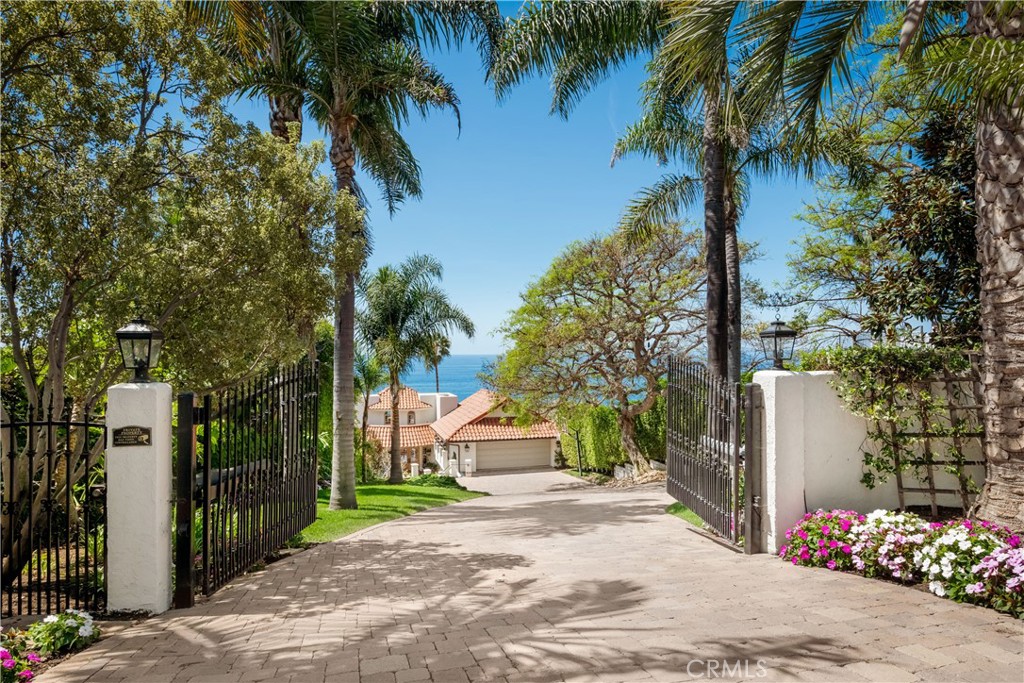 32061 Coast Highway, Laguna Beach CA 92651 - photo 31
