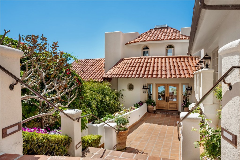 32061 Coast Highway, Laguna Beach CA 92651 - photo 34