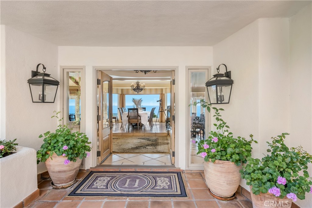 32061 Coast Highway, Laguna Beach CA 92651 - photo 71