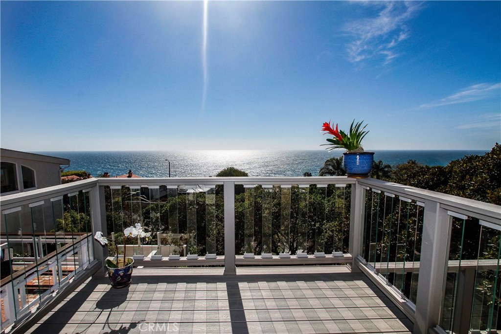 32082 Coast, Laguna Beach CA 92651 - photo 1