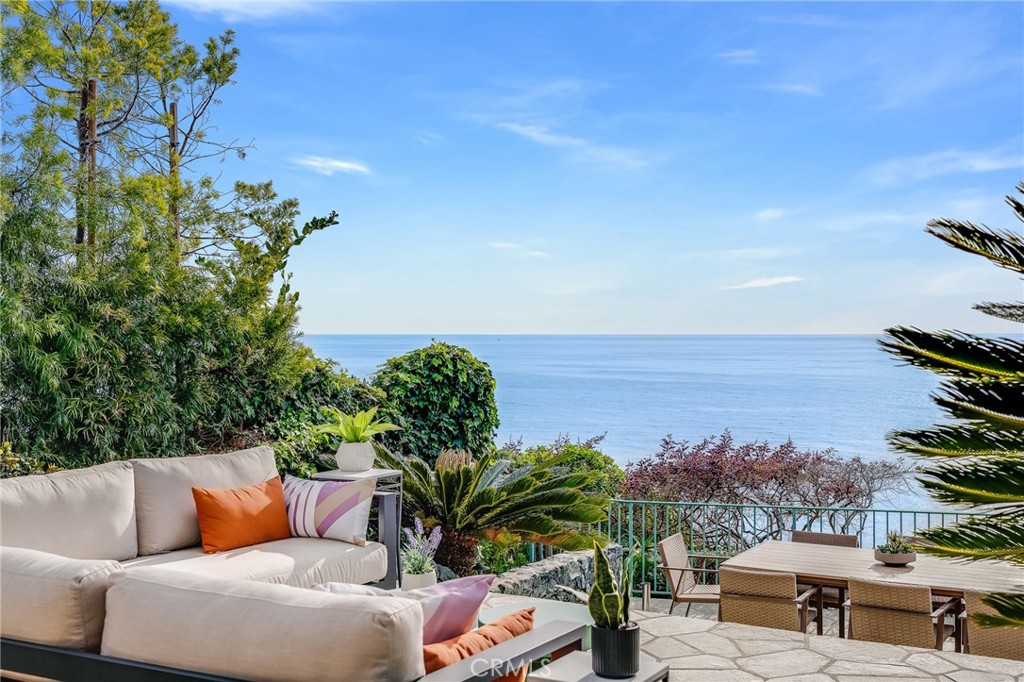32091 Coast Highway, Laguna Beach CA 92651 - photo 14