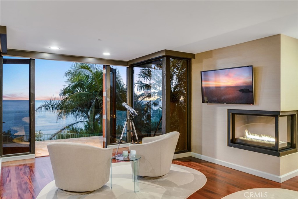 Primary Suite - 32091 Coast Highway, Laguna Beach CA 92651 - photo 23