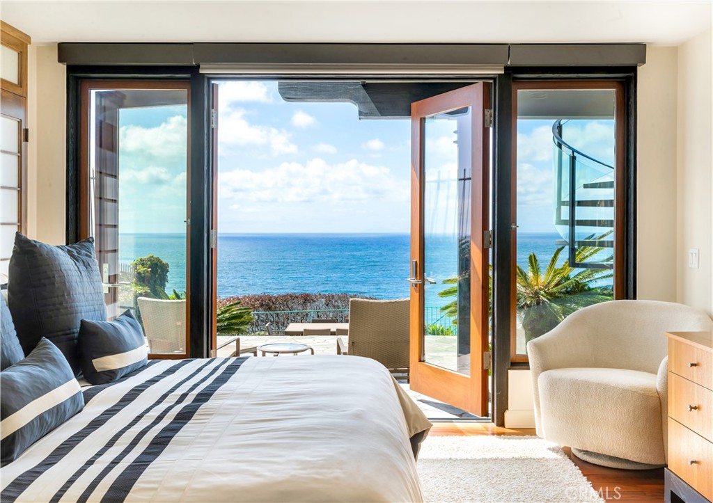 Guest suite - 32091 Coast Highway, Laguna Beach CA 92651 - photo 33
