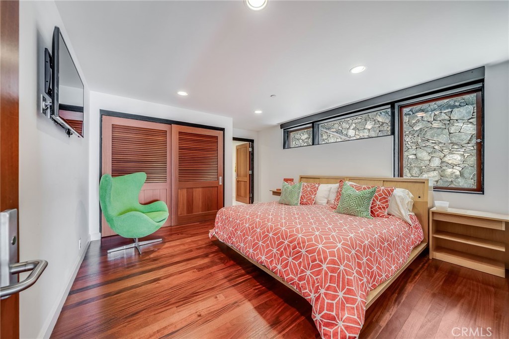 Guest suite - 32091 Coast Highway, Laguna Beach CA 92651 - photo 35