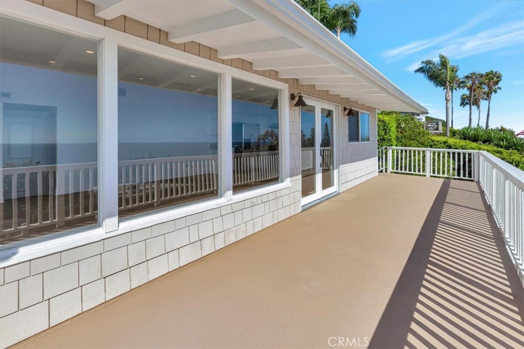 Expansive front balcony. - 32122 Coast Hwy, Laguna Beach CA 92651 - photo 9