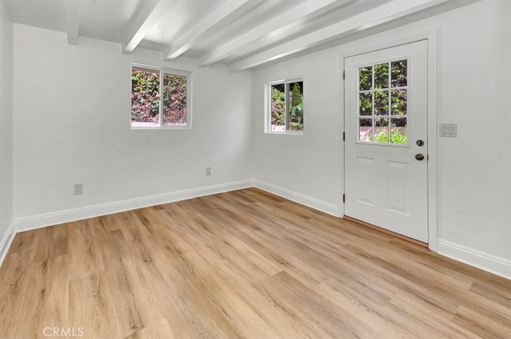 Primary bedroom. - 32122 Coast Hwy, Laguna Beach CA 92651 - photo 15