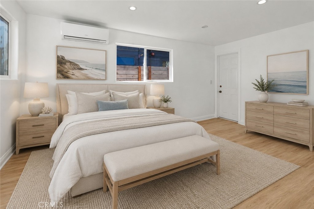 Virtually staged. - 32122 Coast Hwy, Laguna Beach CA 92651 - photo 18