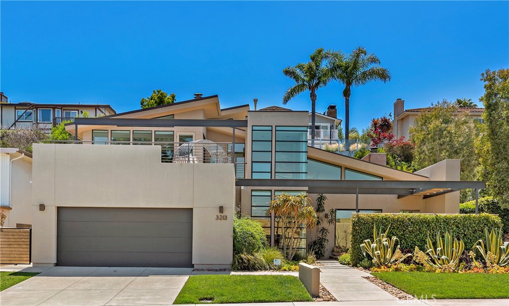 3213 Tyrol Drive, Laguna Beach CA 92651 - photo 1