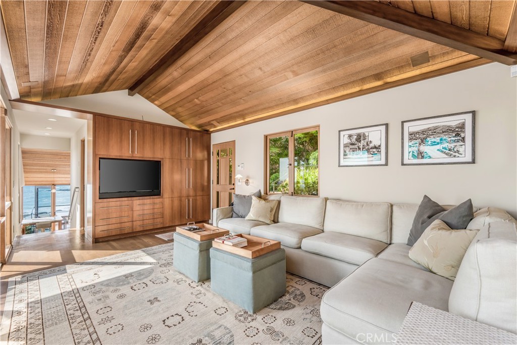 32181 Coast Highway, Laguna Beach CA 92651 - photo 9
