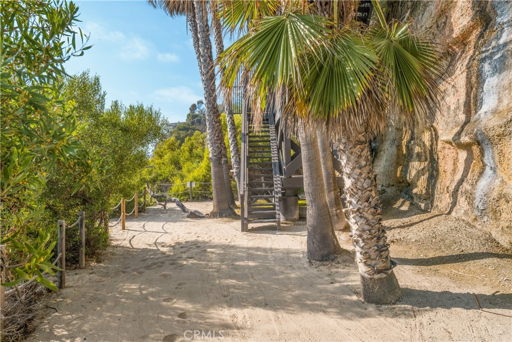 32181 Coast Highway, Laguna Beach CA 92651 - photo 13