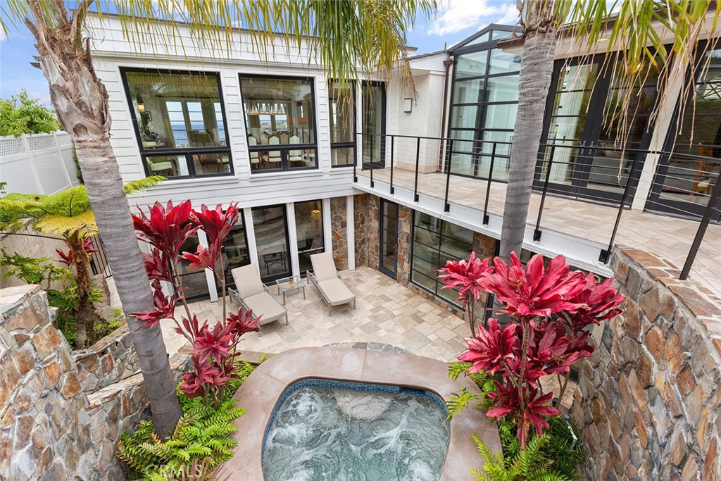 322 Emerald Bay, Laguna Beach CA 92651 - photo 5