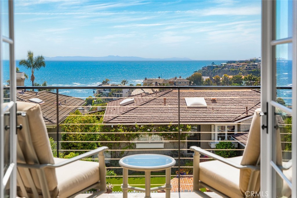 322 Emerald Bay, Laguna Beach CA 92651 - photo 6