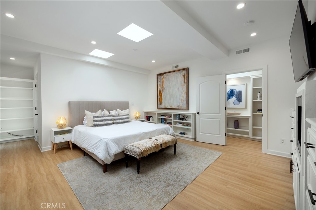 Residence 1 - Primary Bedroom - 32227 Coast Hwy, Laguna Beach CA 92651 - photo 15