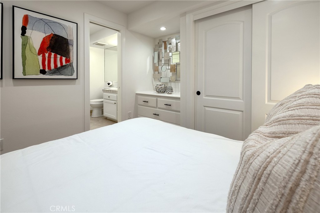 Residence 1 - Bedroom #3 w/ Direct Hall Bath Access - 32227 Coast Hwy, Laguna Beach CA 92651 - photo 19