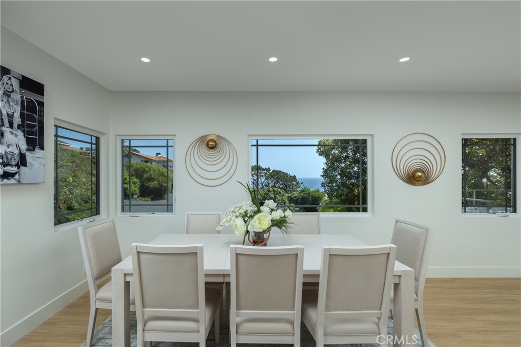 Residence 2 - Dining Area - 32227 Coast Hwy, Laguna Beach CA 92651 - photo 32