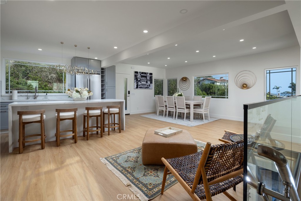 Residence 2 - Main Level Living Area - 32227 Coast Hwy, Laguna Beach CA 92651 - photo 34